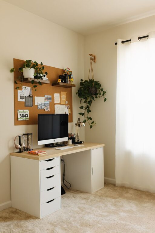 How to Create a Cozy and Inviting Home Office Space
